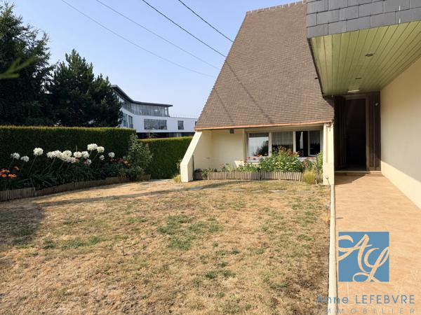 EXCLUSIVITÉ ! MAISON de 6 pièces avec GARAGE et JARDIN