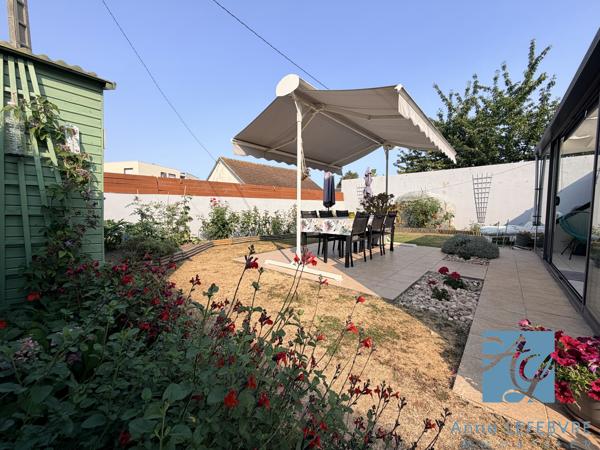 EXCLUSIVITÉ ! MAISON de 6 pièces avec GARAGE et JARDIN