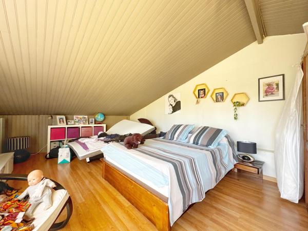 Maison de plain pied avec grand atelier / hangar – Lavérune