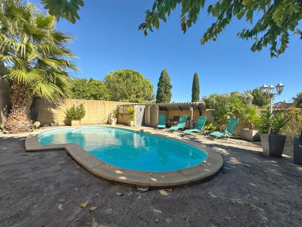 Maison de plain pied avec grand atelier / hangar – Lavérune