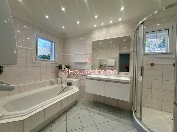 Maison à vendre 7 pièces de 236 m²