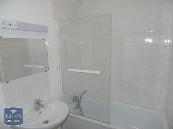 Appartement à louer 3 pièces 72.8m²