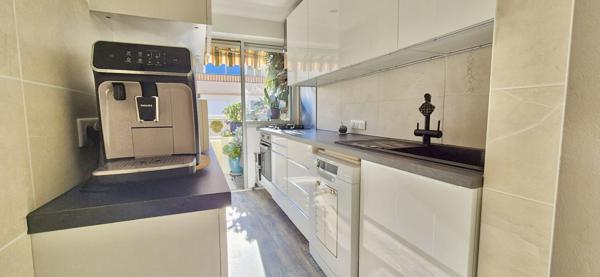 Vallauris (06220) LE GOLFE JUAN 3P 64 m2 Etage élevé et Garage