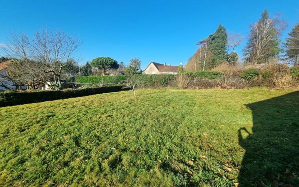 Maison à vendre    4 pièces • 84 m2 Saint-Yrieix-la-Perche