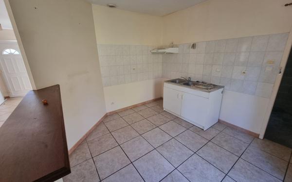 Maison à vendre    4 pièces • 84 m2 Saint-Yrieix-la-Perche