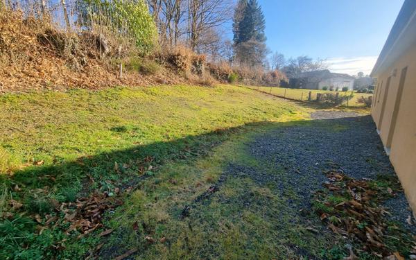 Maison à vendre    4 pièces • 84 m2 Saint-Yrieix-la-Perche