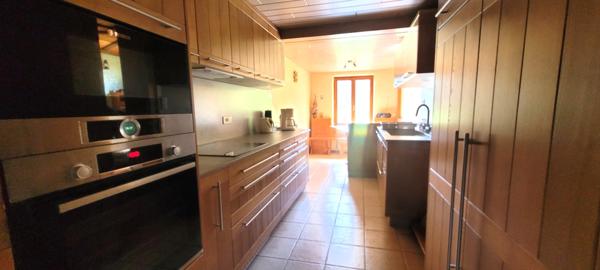 Soultzeren (68140) Exceptionnel : Maison + granges + garage + atelier sur 56,71 de terrain