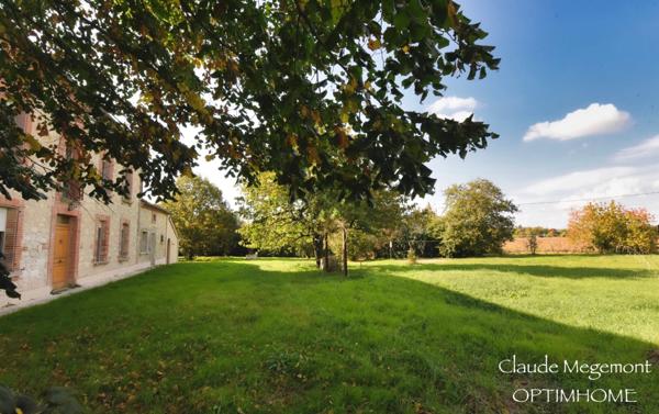 SUPERBE PROPRIETE AVEC MAISON DE MAÎTRE RENOVEE A PROXIMITE DE LAVAUR