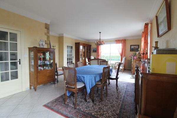 HUISSEAU SUR COSSON