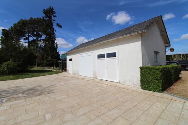 HUISSEAU SUR COSSON