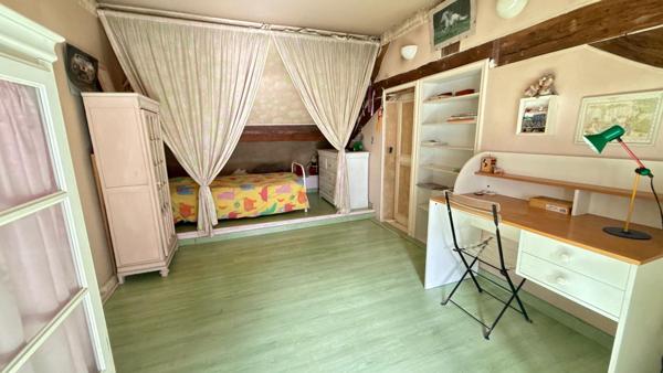 Belle demeure du XVI siècle de 220 m2 sur 643 m2