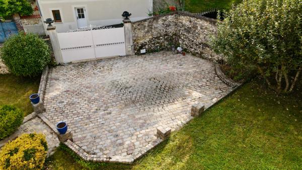 Belle demeure du XVI siècle de 220 m2 sur 643 m2