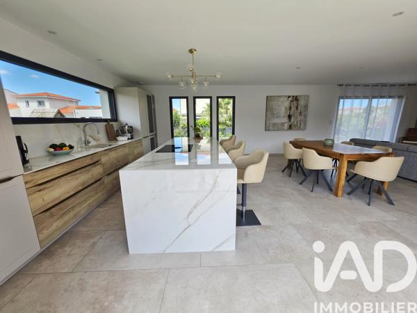 Maison à vendre 5 pièces 147 m² Villelongue-de-la-Salanque