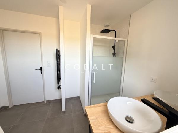 Maison contemporaine plain-pied - environnement calme