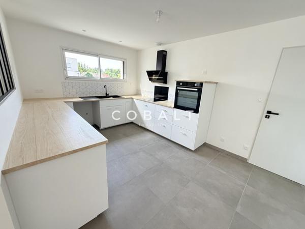 Maison contemporaine plain-pied - environnement calme