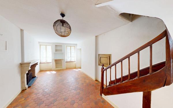 Maison à vendre    3 pièces • 72 m2 Sancerre