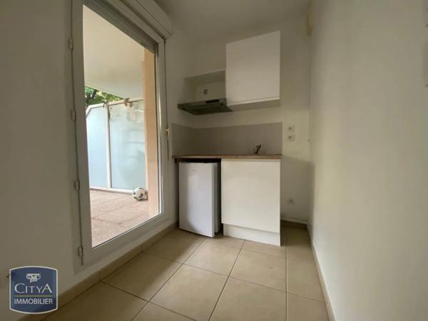 Appartement à louer 1 pièce 30.06m² Le Pontet (84130)
