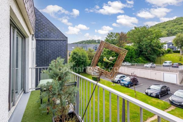 Honfleur - Appartement de type T2 - 63,23 m2 - 1 chambre - Terrasse - Parking - 2eme étage sans ascenseur