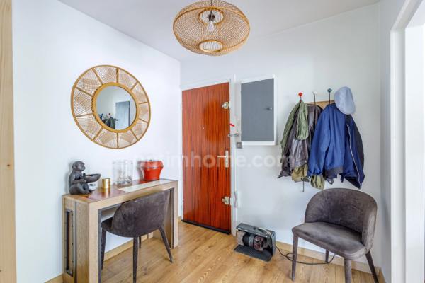 Honfleur - Appartement de type T2 - 63,23 m2 - 1 chambre - Terrasse - Parking - 2eme étage sans ascenseur