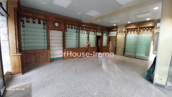 Commerce à louer de 130 m²