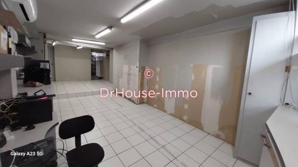 Commerce à louer de 130 m²