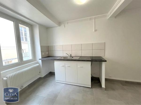 Appartement à louer 1 pièce 25.33m² Corbeil-Essonnes (91100)