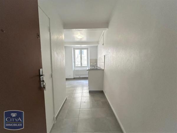 Appartement à louer 1 pièce 25.33m² Corbeil-Essonnes (91100)