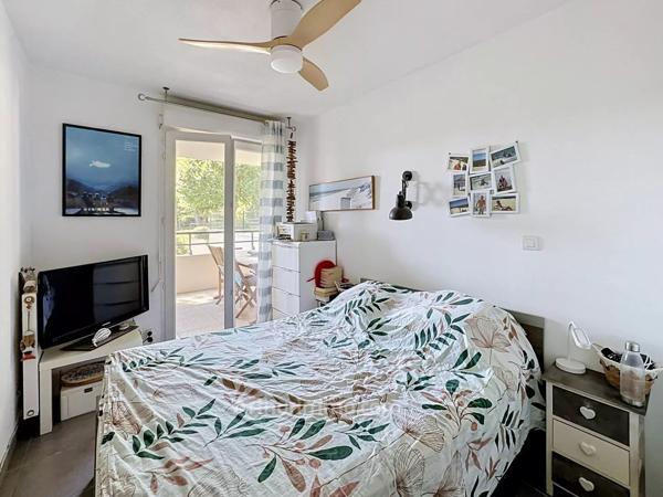 Vente                                                      Appartement
                        
                     4 pièces                      72 m2                     à Grasse