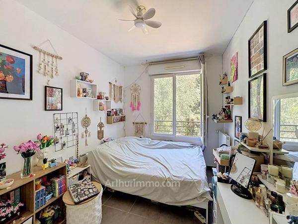 Vente                                                      Appartement
                        
                     4 pièces                      72 m2                     à Grasse