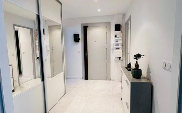 Appartement à vendre    3 pièces • 78 m2 Garges-lès-Gonesse