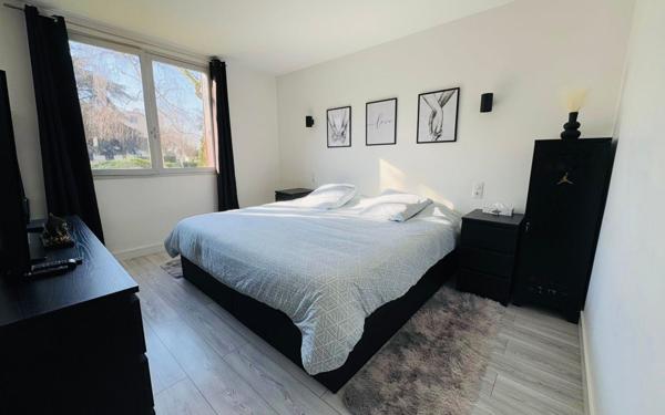 Appartement à vendre    3 pièces • 78 m2 Garges-lès-Gonesse