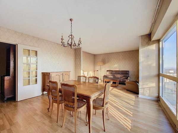 Appartement 4 pièces de 81.10 m² - Chambourcy