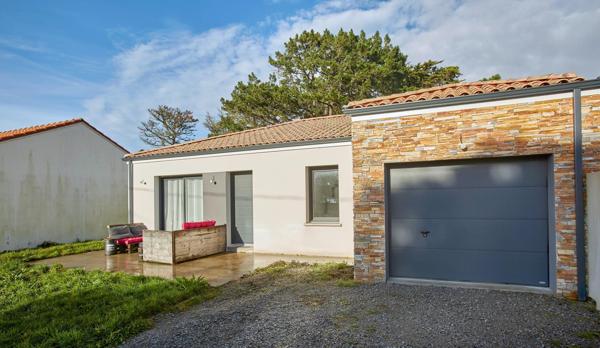 Maison 4 pièces - 3 Chambres - Garage