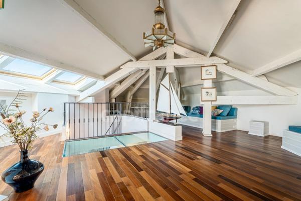 Propriete à vendre 8 pièces MARSEILLE 7EME ARRONDISSEMENT (13)/ Garage/ Accès mer