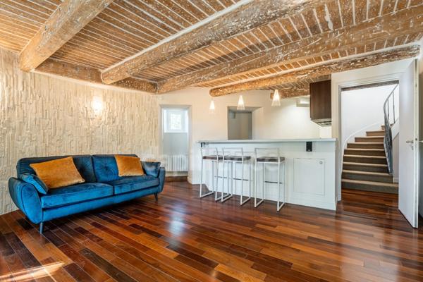 Propriete à vendre 8 pièces MARSEILLE 7EME ARRONDISSEMENT (13)/ Garage/ Accès mer