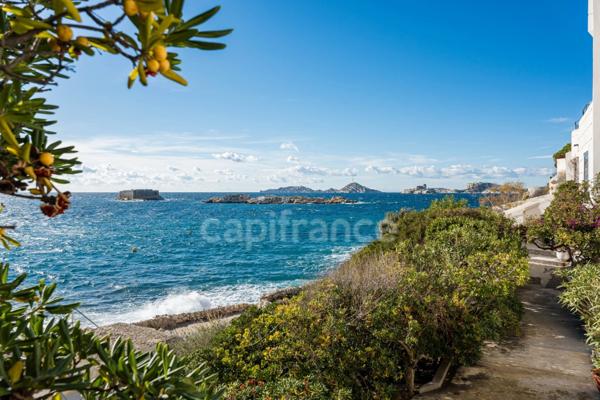 Propriete à vendre 8 pièces MARSEILLE 7EME ARRONDISSEMENT (13)/ Garage/ Accès mer