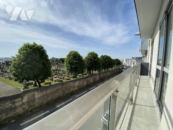 Brest centre-ville - Secteur Saint-Michel / Yves Collet
Rare sur le marché ! En plein coeur de...