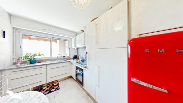 Appartement à vendre 315 000 € Marseille 06 3 p 76,1 m² DPE D