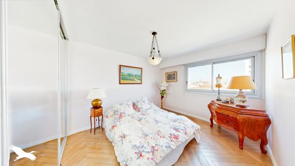Appartement à vendre 315 000 € Marseille 06 3 p 76,1 m² DPE D