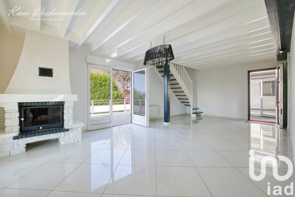 Maison à vendre 8 pièces 208 m² Péron