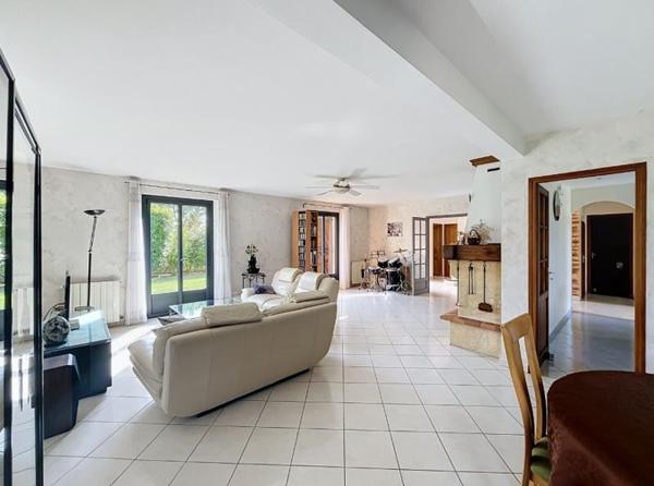 Maison 452 790 € Lescar 5 p 175 m² DPE C