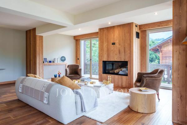 DEMI-CHALET RENOVÉ - LE JAILLET