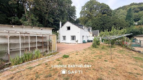 Maison à rafraichir avec jardin et 2 grands garages – Bolbec
