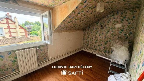 Maison à rafraichir avec jardin et 2 grands garages – Bolbec