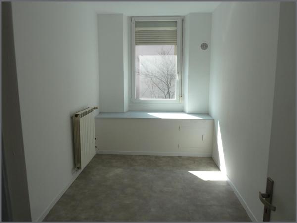 Immeuble composé 3 logements loués à St-Dié, baisse de prix rendement important