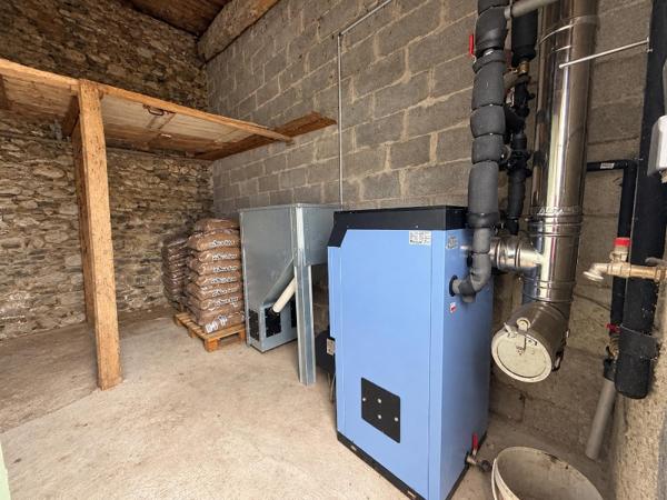 Maison 260 m² à Parcoul-Chenaud