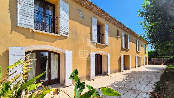 CHATEAURENARD - Maison 385 m2 6 chambres et piscine