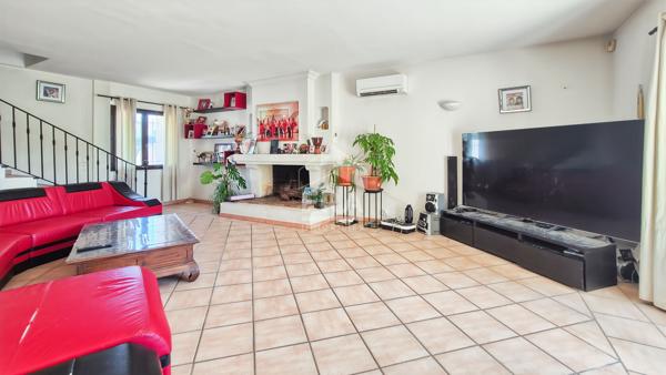 CHATEAURENARD - Maison 385 m2 6 chambres et piscine