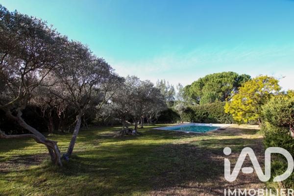 Maison à vendre 5 pièces 138 m² Saint-Rémy-de-Provence