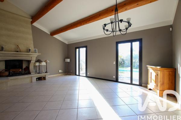 Maison à vendre 5 pièces 138 m² Saint-Rémy-de-Provence